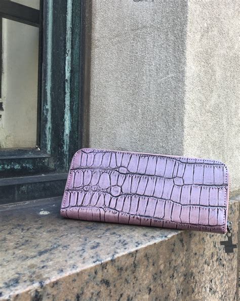 jetsetter tribeca wallet.